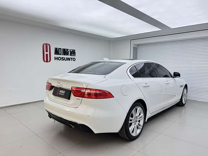 Jaguar XEL 2018 2.0 T 200 PS — фото 9