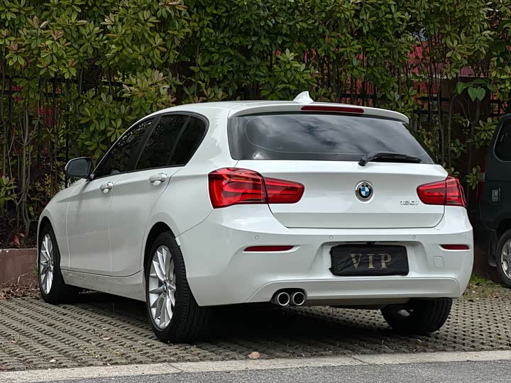 BMW 1-Series 2016 120i — фото 19