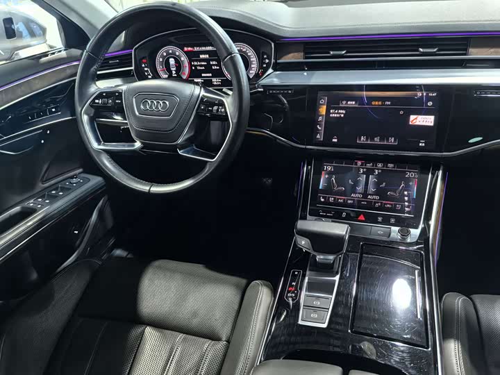 Audi A 8 2018 A 8 L 55 TFSI quattro Luxury — фото 15