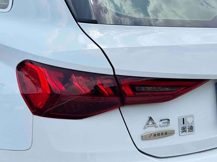 Audi A3 2023 Sportback 35 TFSI Sport — фото 19