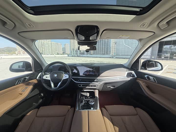 BMW X7 2023 x Drive 40i Leading — фото 9