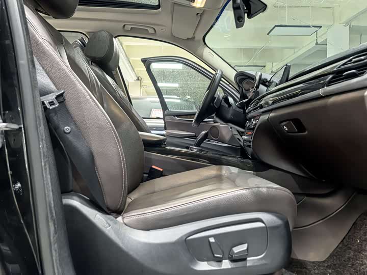 BMW X5 2015 x Drive 35i — фото 13
