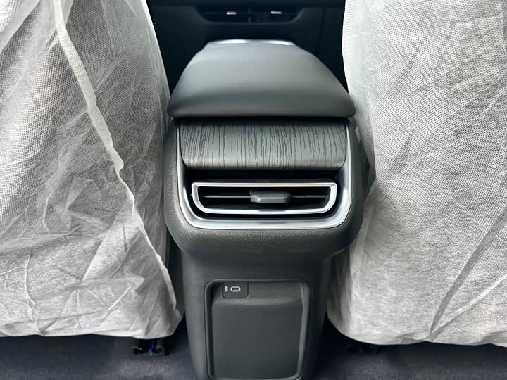 Changan CS75 PLUS 2025 1.5 T — фото 28