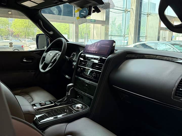 Nissan Patrol — фото 18
