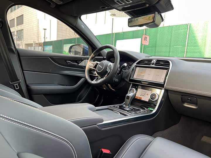 Jaguar XEL 2021 2.0 T 250 PS R-DYNAMIC SE — фото 14