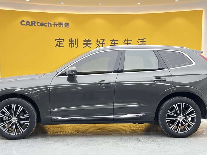 Volvo XC60 2022 B 5 4 WD — фото 28