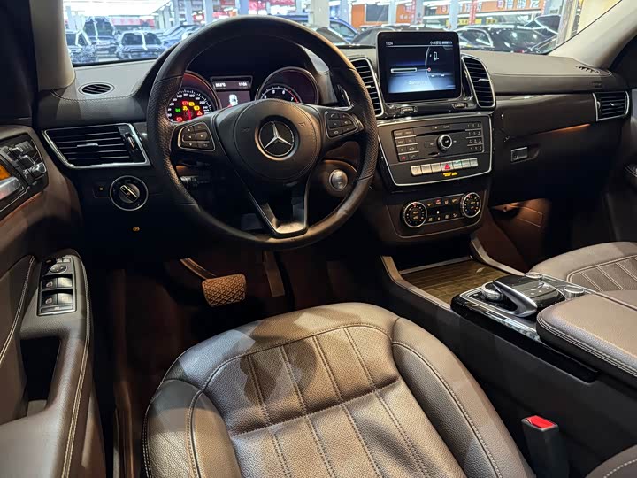Mercedes-Benz GLS 2019 GLS 400 4 MATIC — фото 5