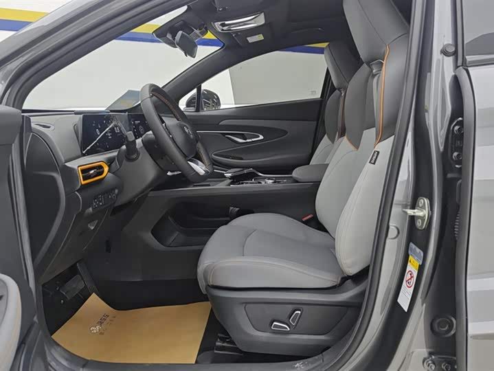 Changan UNI-T 2022 1.5 T Premium — фото 9