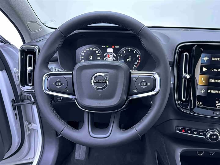 Volvo XC40 2022 T 4 WD — фото 15