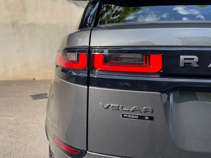 Land Rover Range Rover Velar — фото 26
