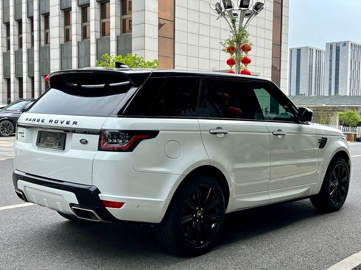 Land Rover Range Rover Sport — фото 9