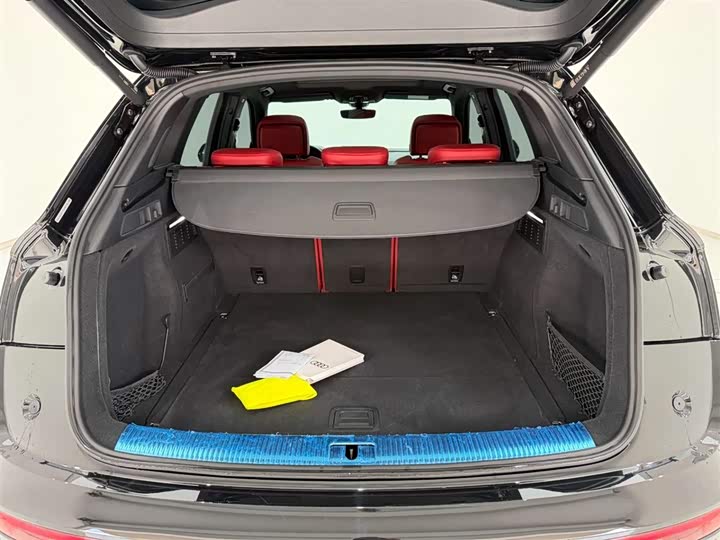 Audi SQ5 2021 3.0 TFSI quattro — фото 14