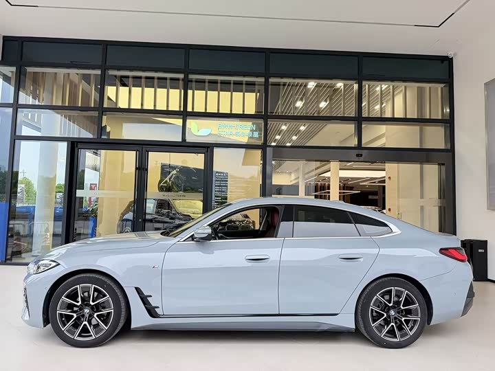 BMW 4-Series 2022 425i Gran Coupe M — фото 2