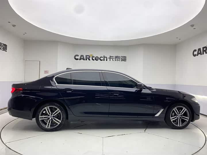 BMW 5-Series 2023 530 Li Leading — фото 4