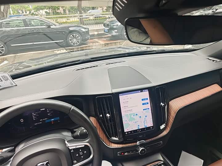Volvo XC60 Hybrid 2022 T 8 PHEV 4 WD — фото 10