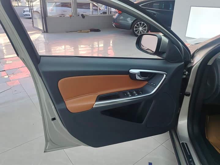 Volvo S60 2016 S 60 L T 4 — фото 7