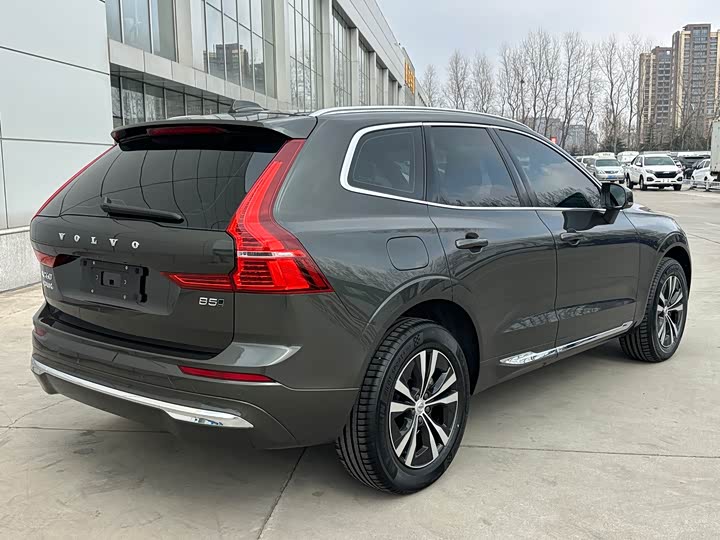 Volvo XC60 2022 B 5 4 WD — фото 12