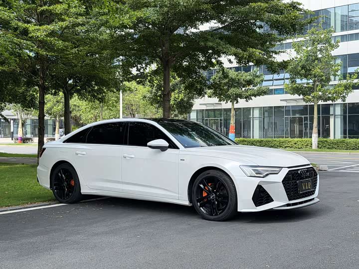 Audi A6L 40 TFSI люкс-динамик — фото 3