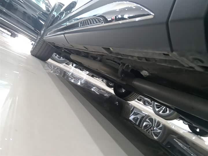 Hongqi HS7 PHEV 2024 2.0 T PHEV 4 WD 6 — фото 22