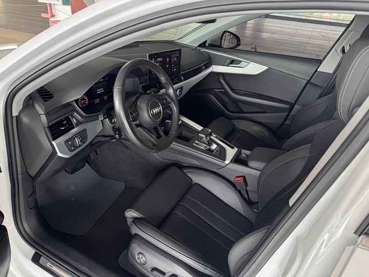Audi A4L 2020 40 TFSI — фото 6