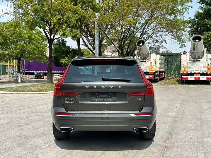 Volvo XC60 2021 T 5 4 WD — фото 10