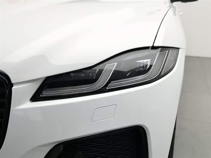 Jaguar F-PACE 2024 P 250 R-Dynamic SE — фото 7