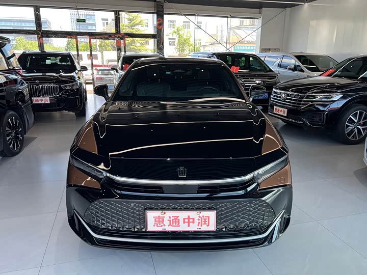 Toyota Sport 2023 2.5 L Sport Cross HEV 2 WD — фото 2
