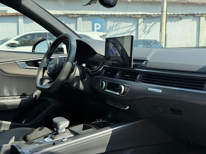 Audi A4L 2024 40 TFSI quattro RS — фото 10