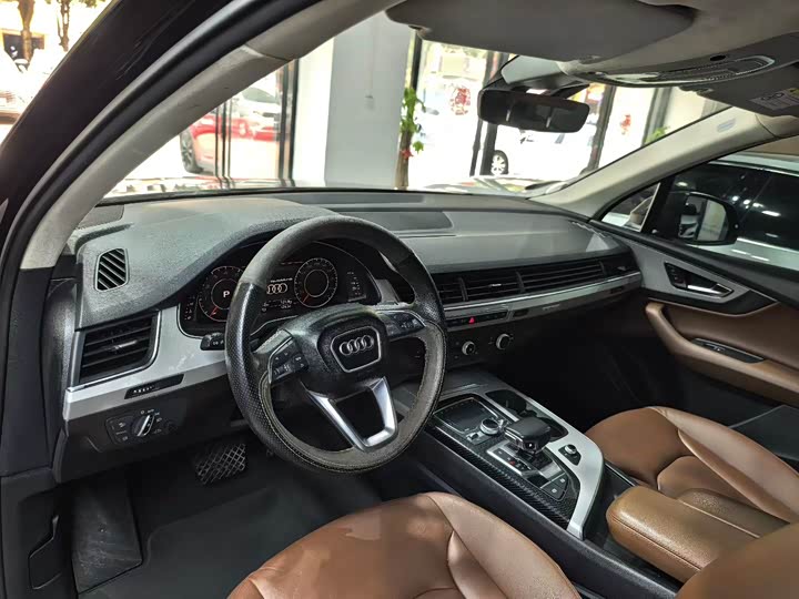 Audi Q7 2018 40 TFSI Comfort — фото 6