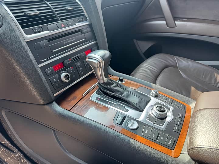 Audi Q7 2015 35 TFSI — фото 9