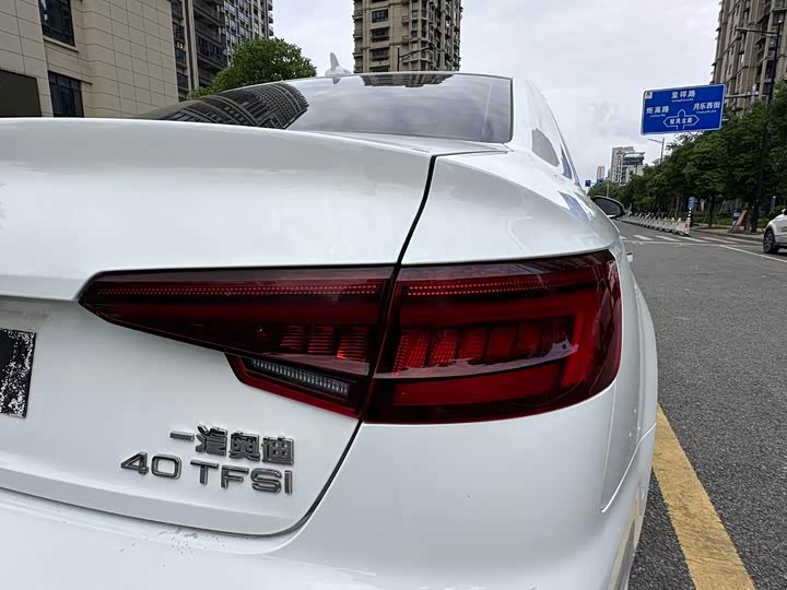 Audi A4L 2019 40 TFSI V — фото 21