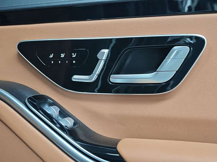 Mercedes-Benz S-Class S 400 L — фото 11