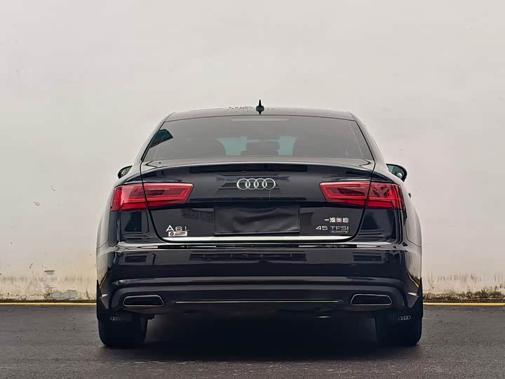 Audi A6L 45 TFSI quattro спорт — фото 16