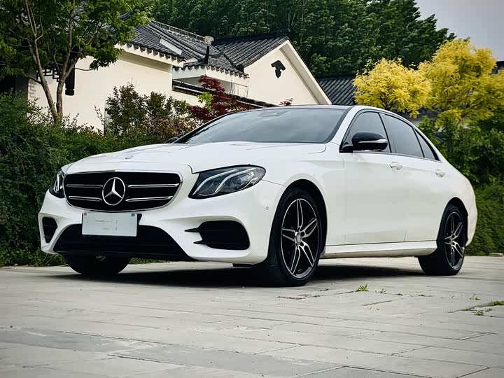 Mercedes-Benz E-Class 2017 E 300 Sport — фото 1