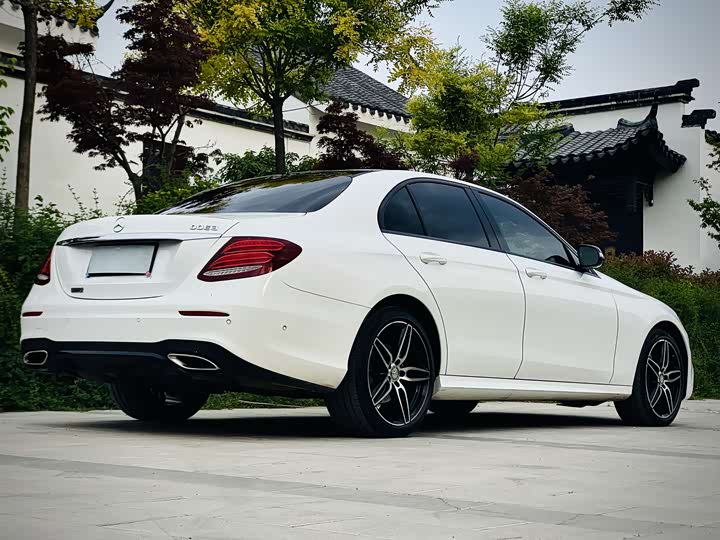Mercedes-Benz E-Class 2017 E 300 Sport — фото 6
