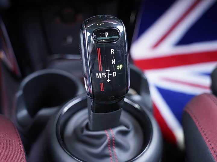 MINI Hatch — фото 12