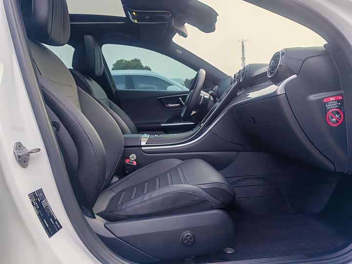 Mercedes-Benz C-Class 2023 C 200 L — фото 19