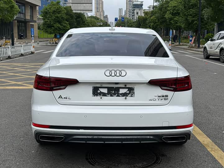 Audi A4L 2019 40 TFSI V — фото 8