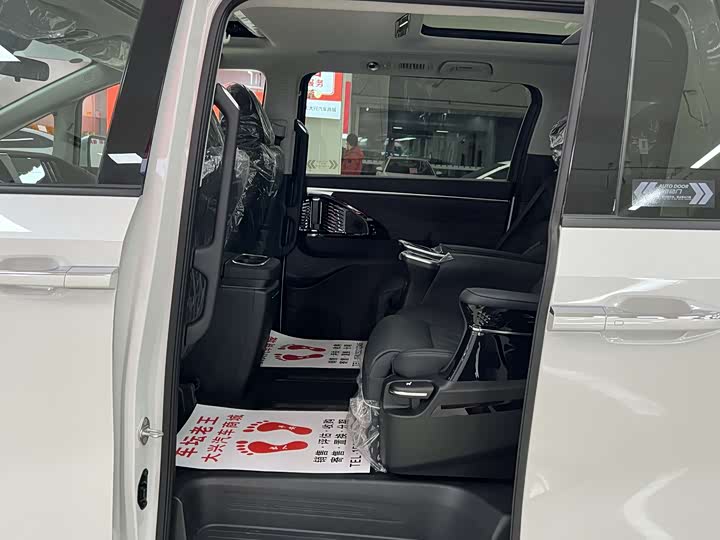 Trumpchi M8 2024 400 T — фото 14