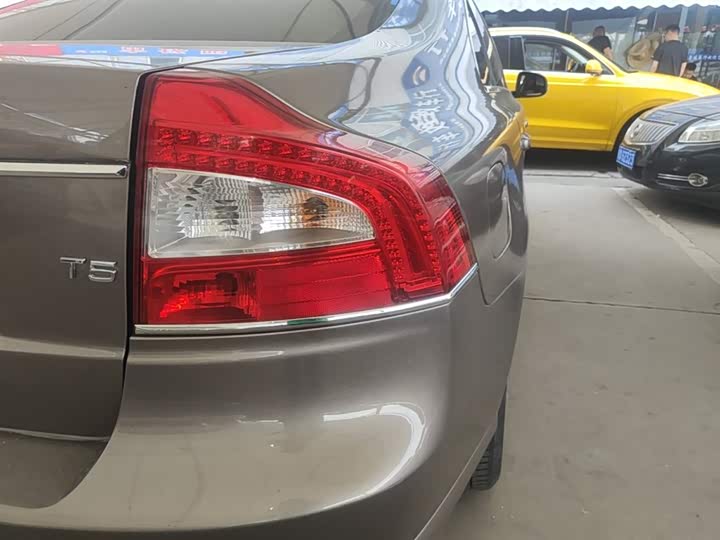 Volvo S80L 2014 2.0 T 5 — фото 8