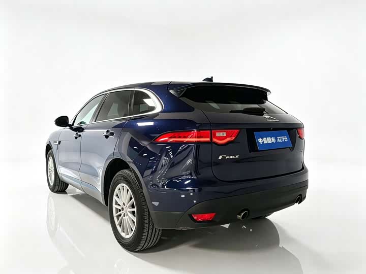 Jaguar F-PACE 2018 2.0 T 4 WD — фото 5