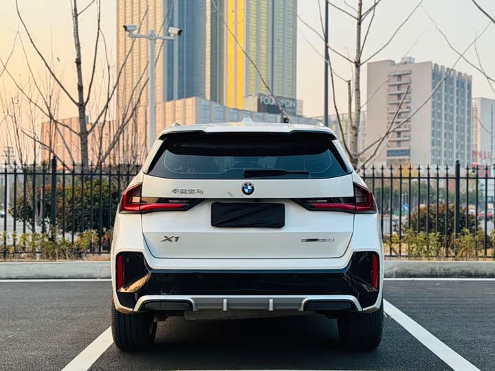 BMW X1 2023 s Drive 25 Li M — фото 8