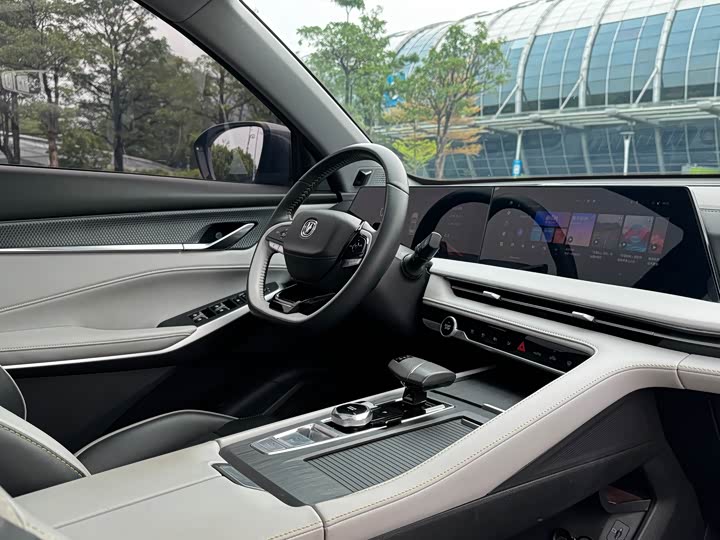 Changan CS75 PLUS 2023 1.5 T ATPremium — фото 6