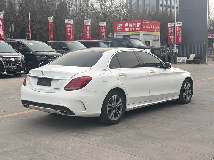 Mercedes-Benz C-Class 2018 C 200 L — фото 5