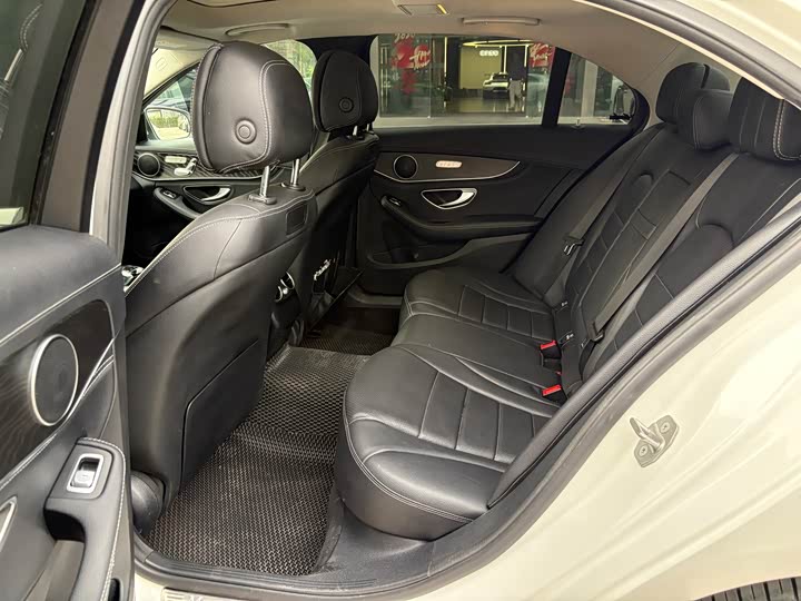 Mercedes-Benz C-Class 2018 C 200 L — фото 12