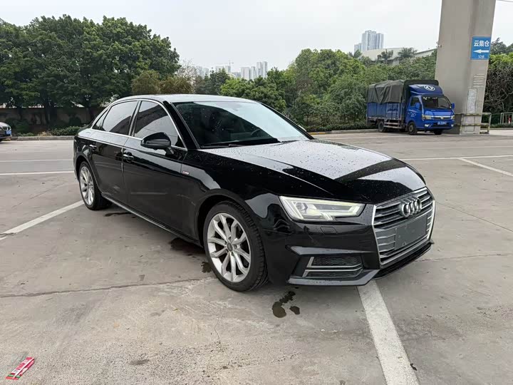 Audi A4L 2018 30 40 TFSI — фото 3