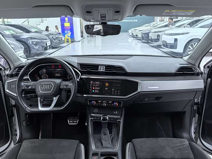 Audi Q3 2022 40 TFSI — фото 7