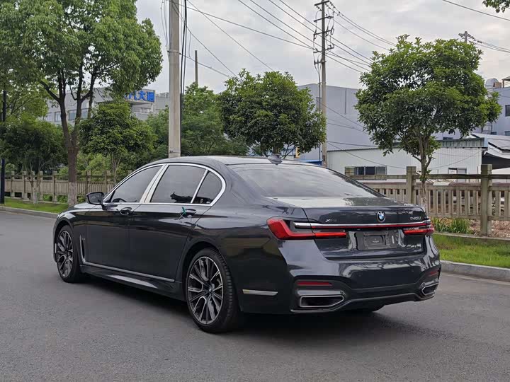 BMW 7-Series 2019 740 Li x Drive M — фото 14
