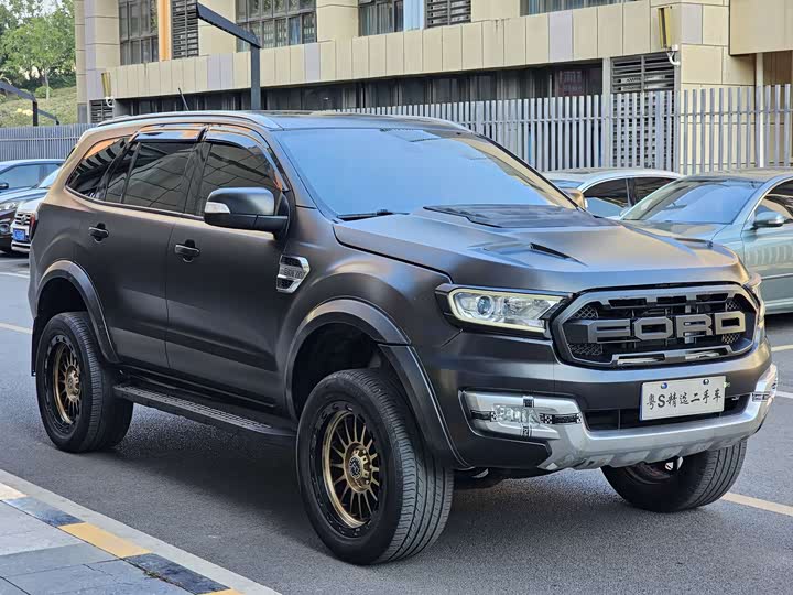 Ford Everest — фото 2