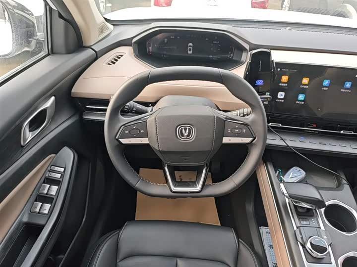 Changan CS55 PLUS 2022 1.5 T DCTPremium — фото 11